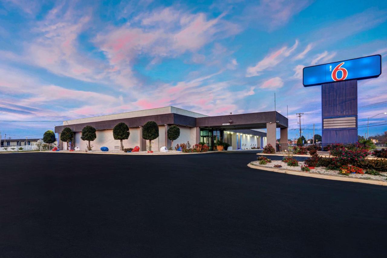 Motel 6 Burlington Dış mekan fotoğraf