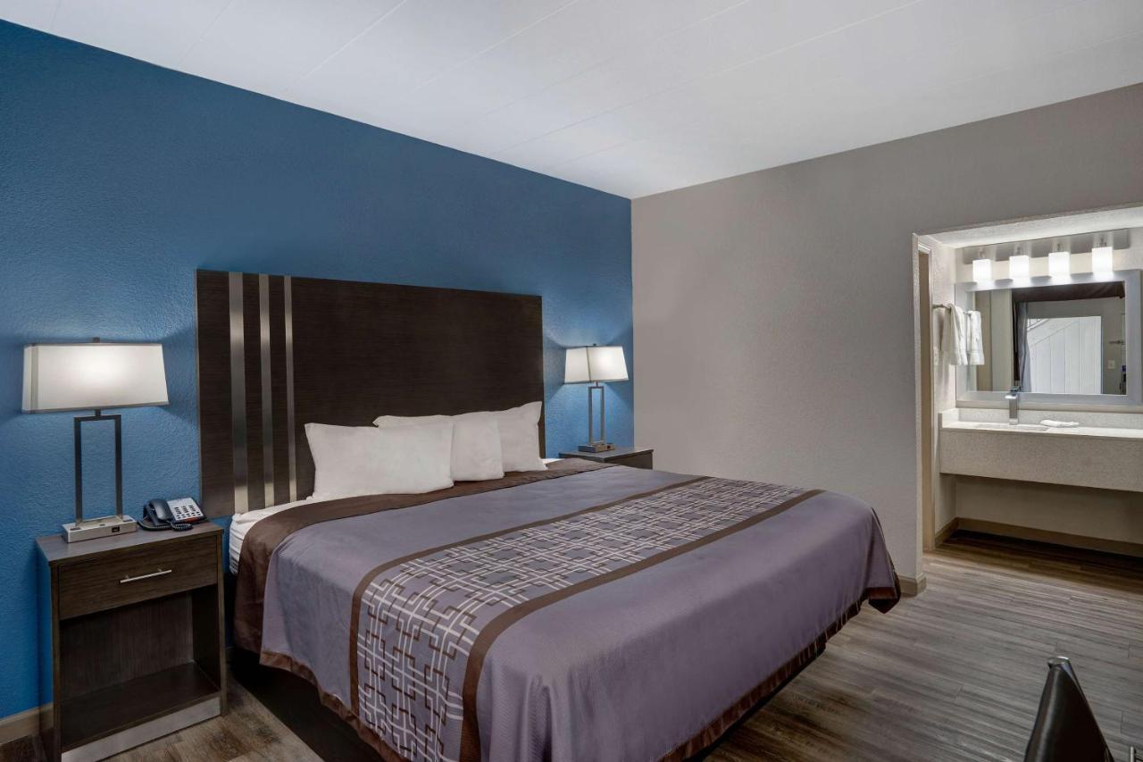 Motel 6 Burlington Dış mekan fotoğraf