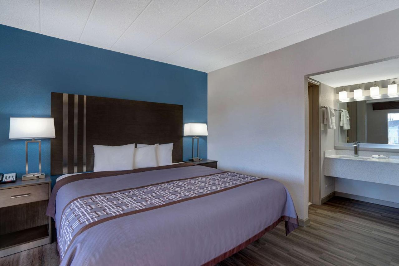 Motel 6 Burlington Dış mekan fotoğraf