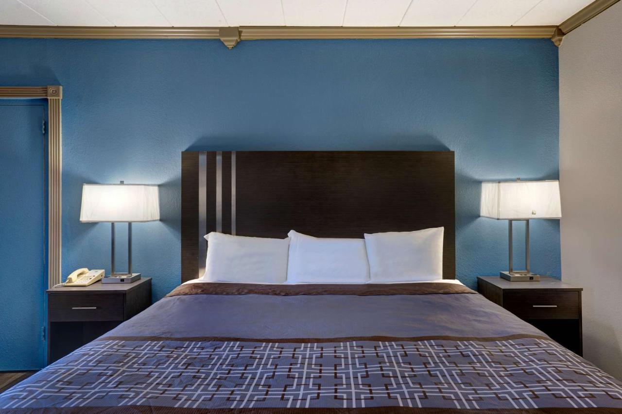 Motel 6 Burlington Dış mekan fotoğraf