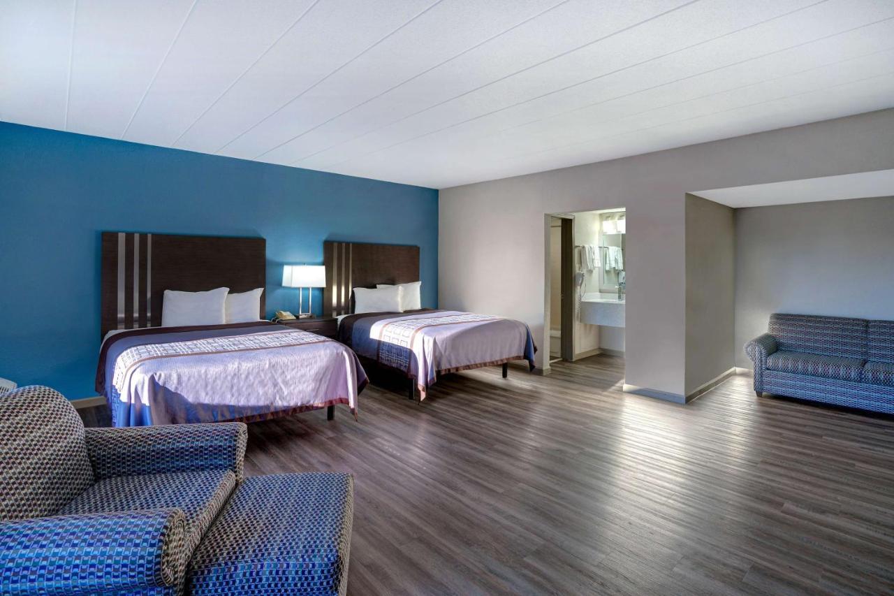 Motel 6 Burlington Dış mekan fotoğraf