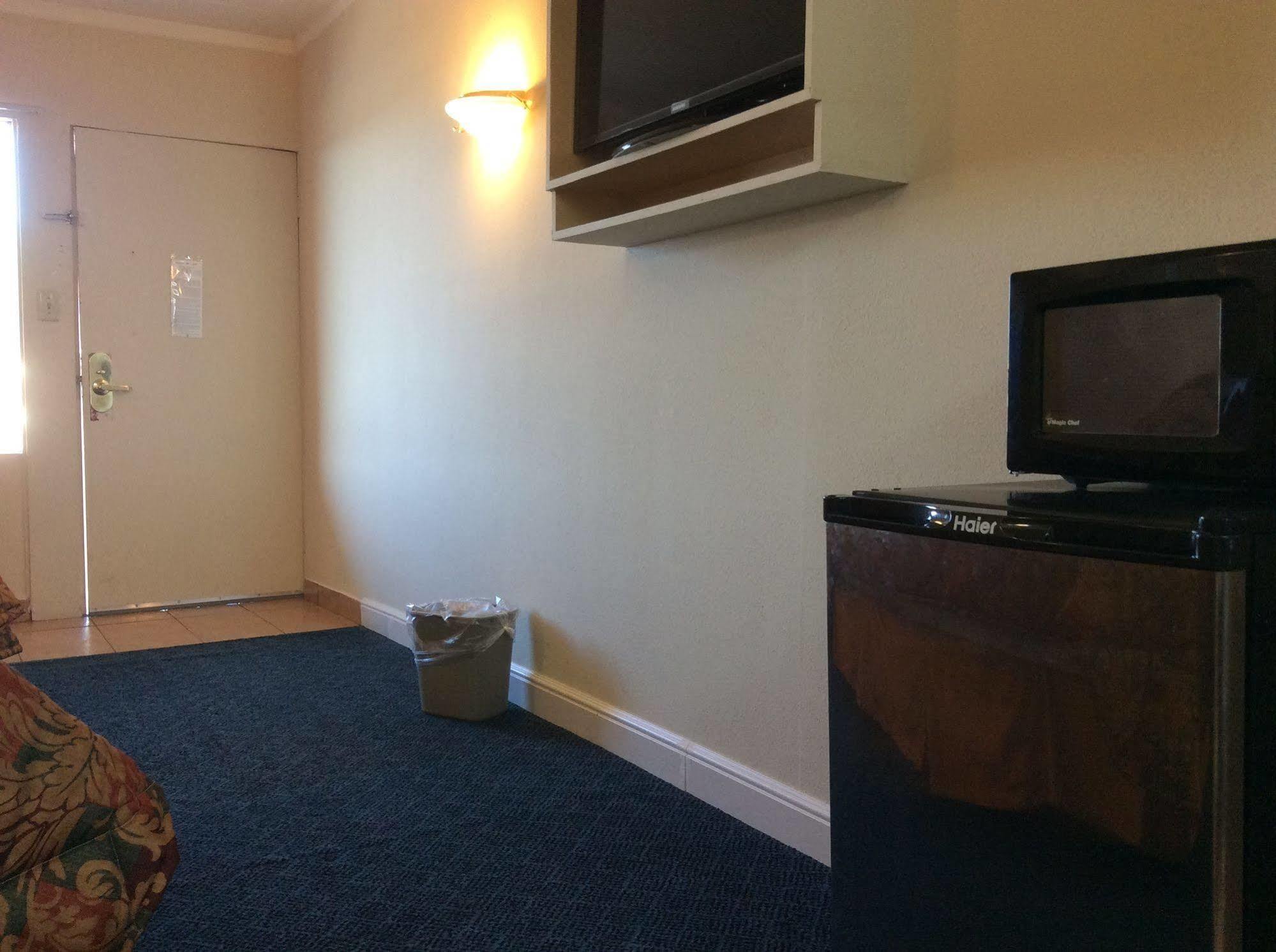 Motel 6 Burlington Dış mekan fotoğraf